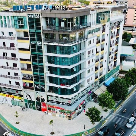 Sky Hotel Shkodër Esterno foto
