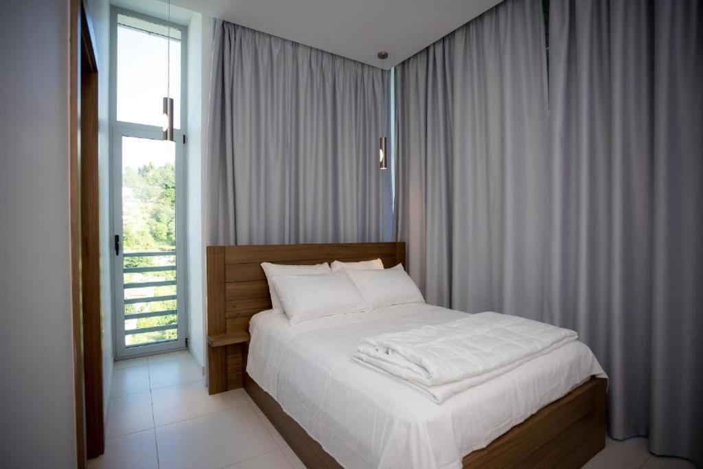 Sky Hotel Shkodër Esterno foto