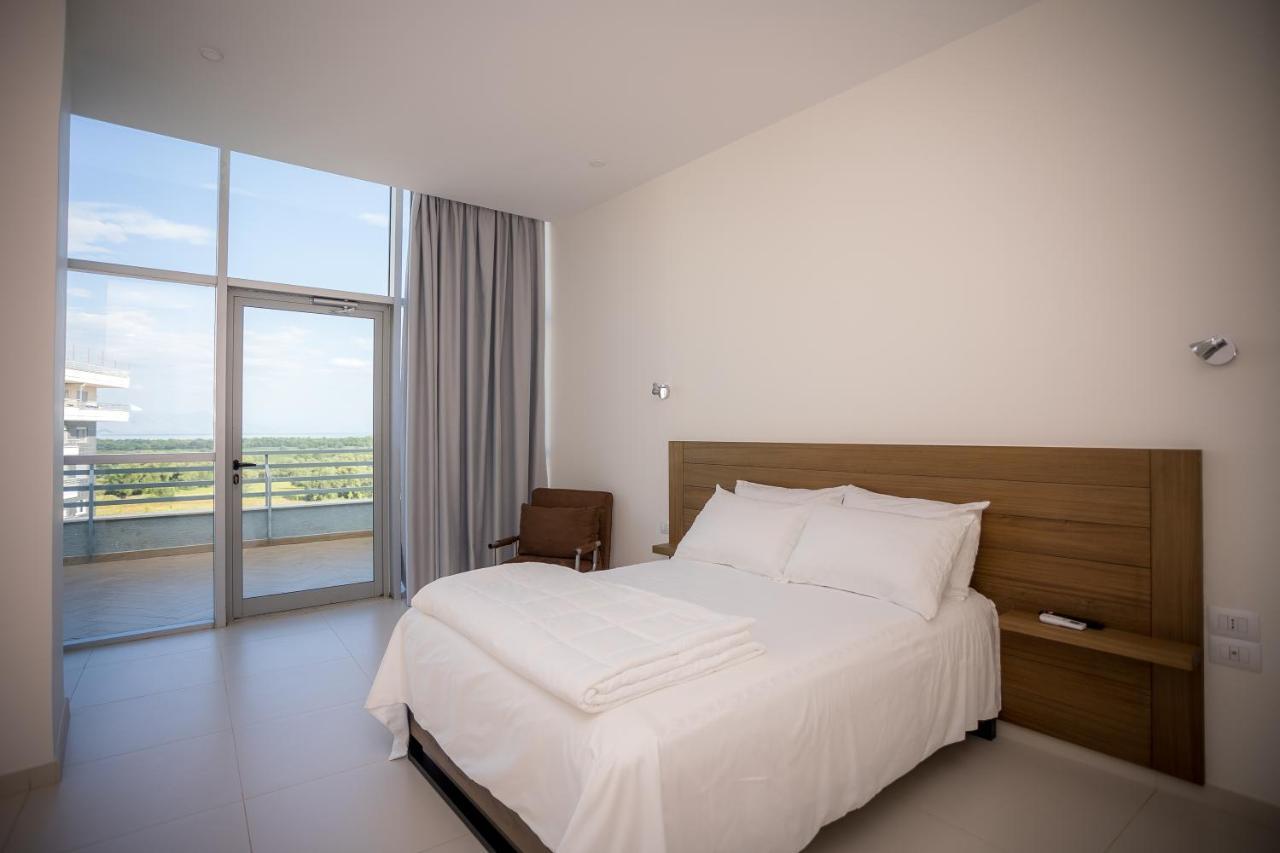 Sky Hotel Shkodër Esterno foto