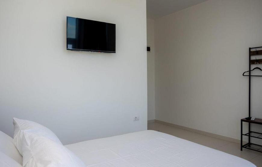 Sky Hotel Shkodër Esterno foto