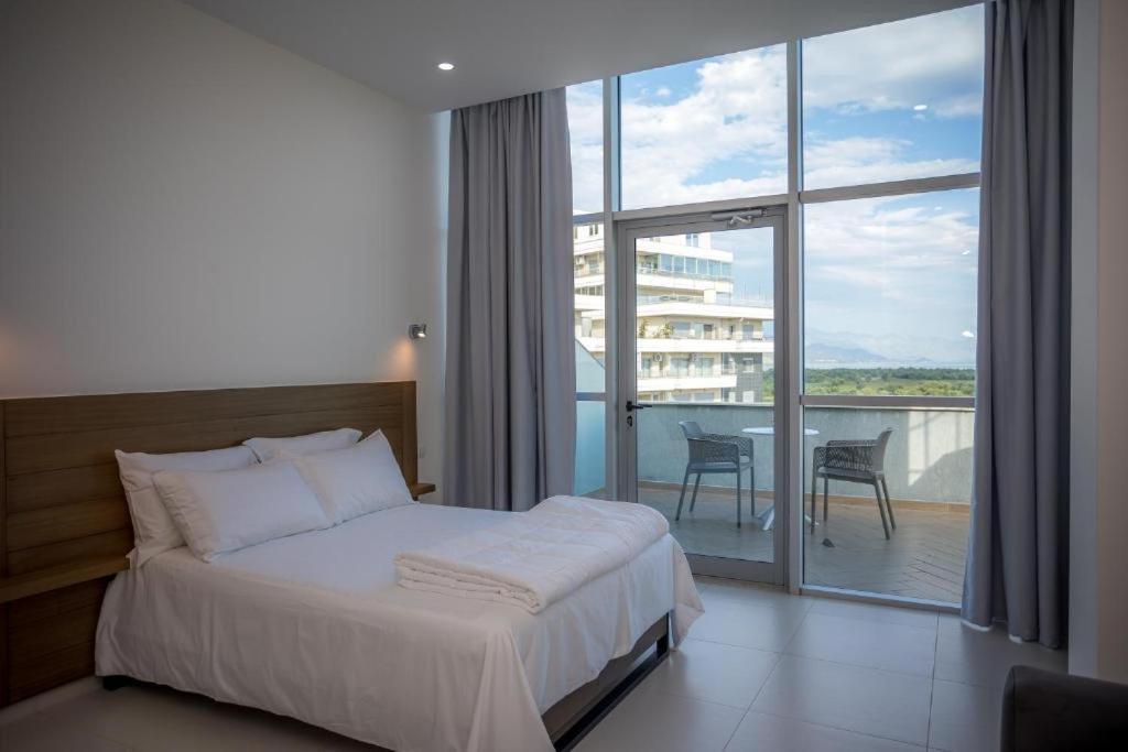 Sky Hotel Shkodër Esterno foto